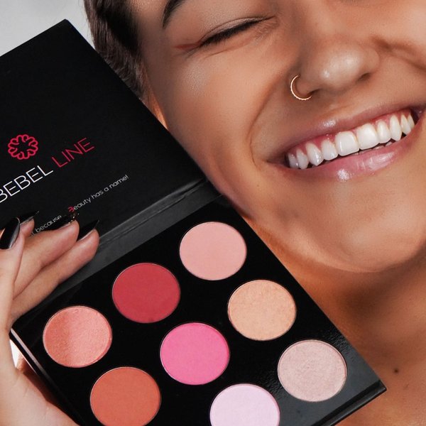 Kit Máscara de Cílios 8g Impact Black + Palta de Sombra 9 cores +